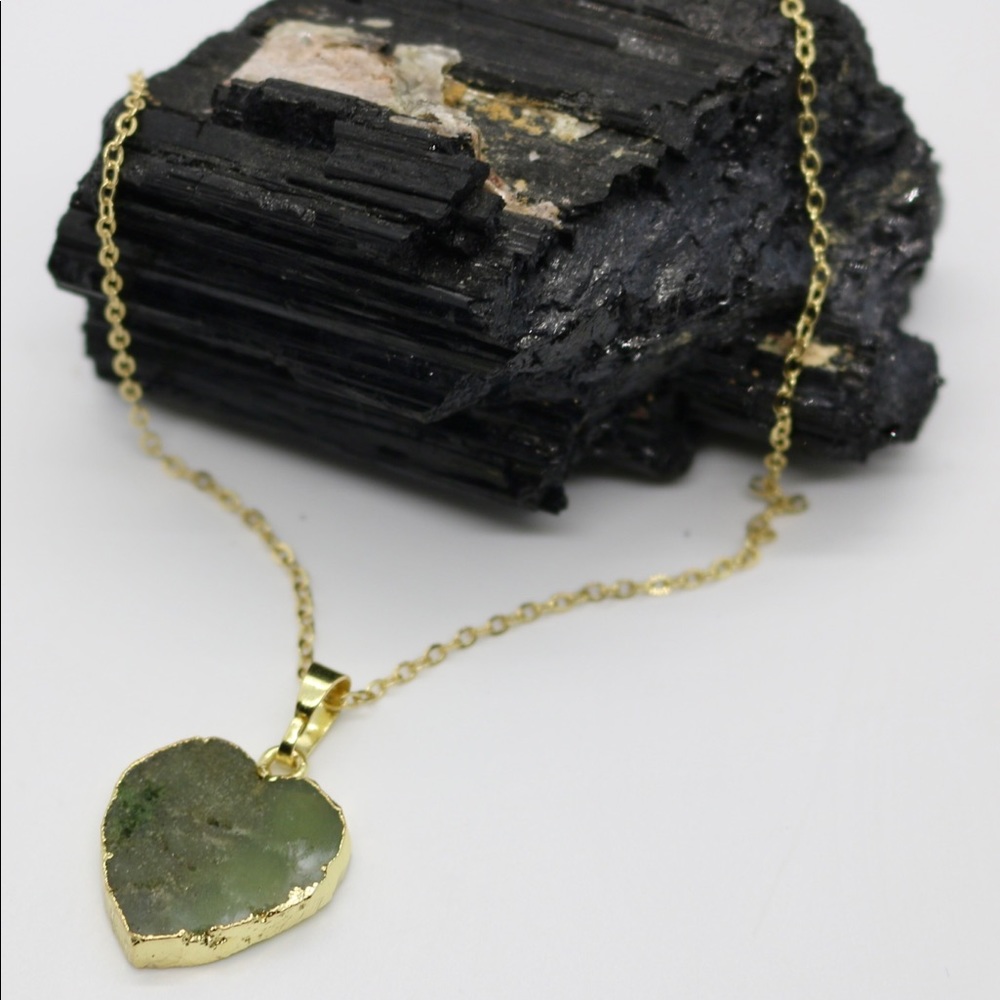 Chromium Quartz heart pendant 18inch